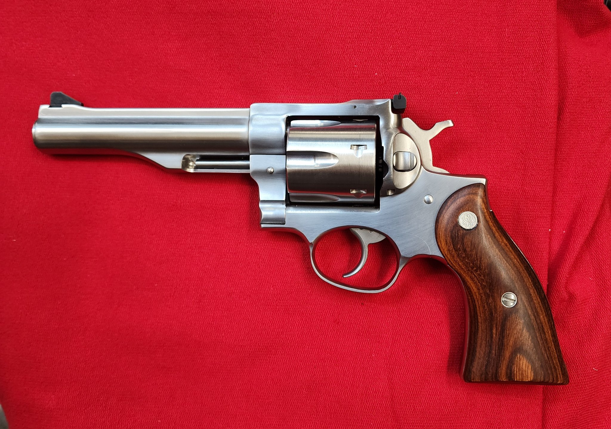 RUGER REDHAWK