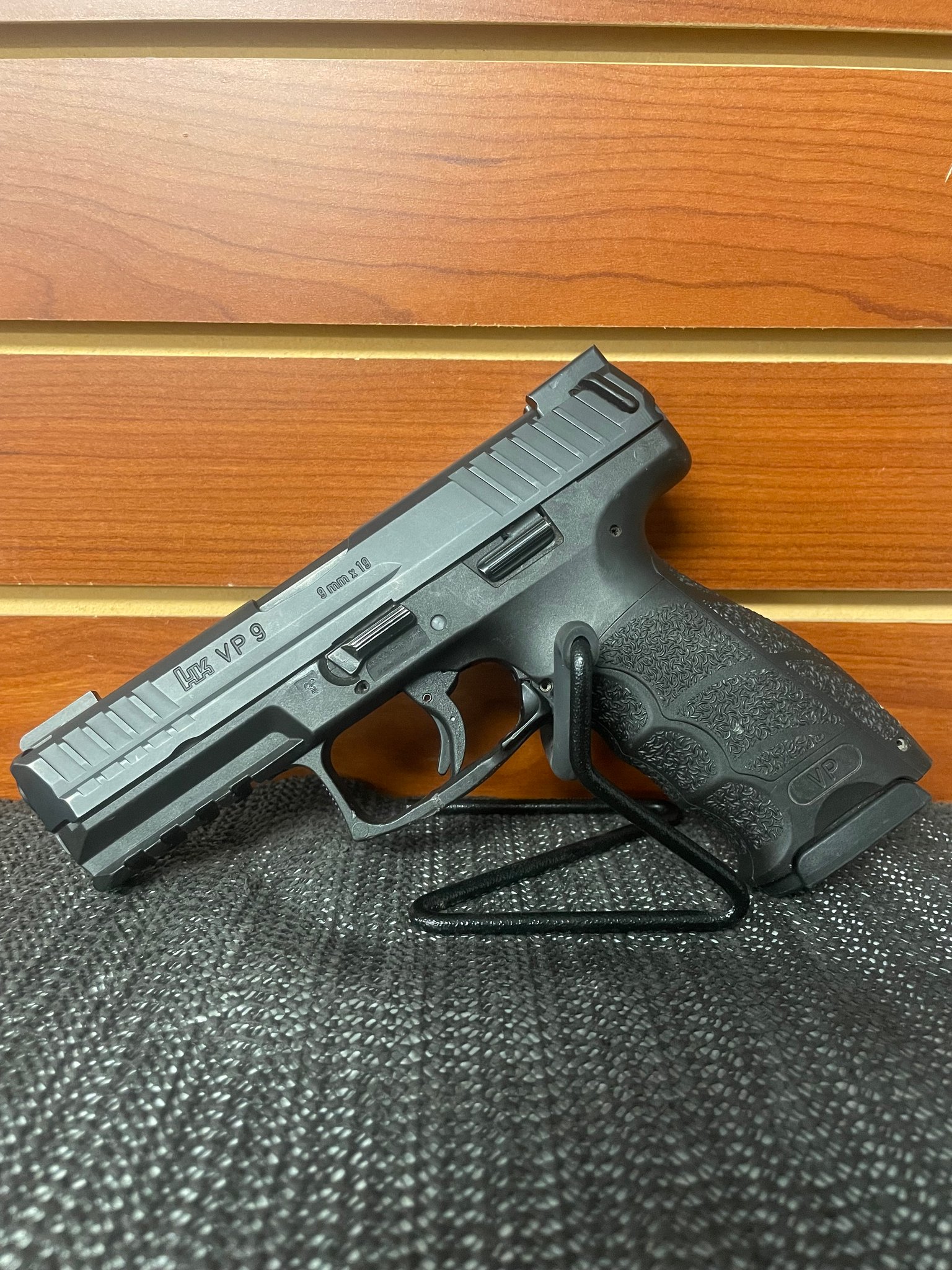 HECKLER & KOCH VP9