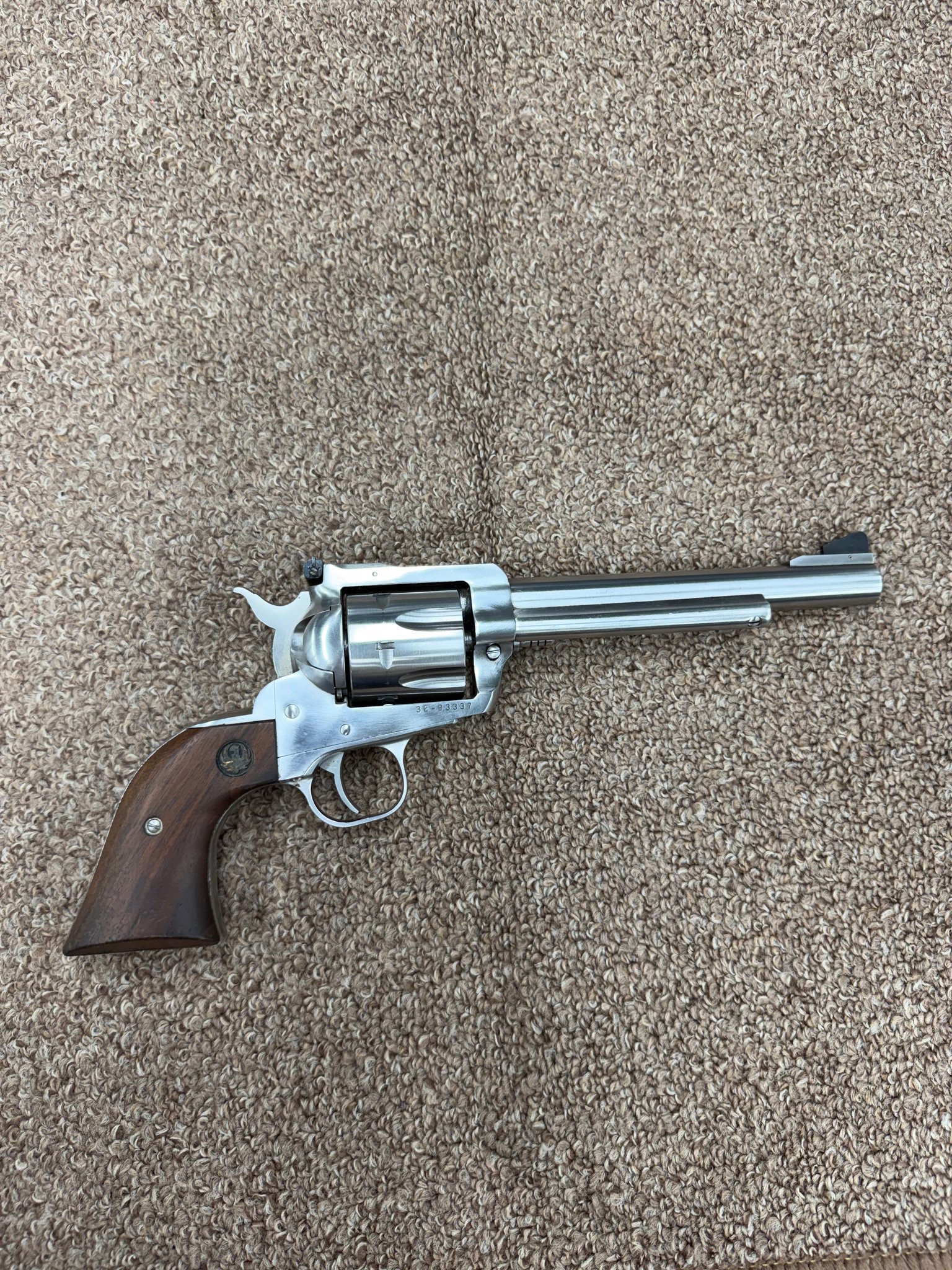 RUGER NEW MODEL BLACKHAWK