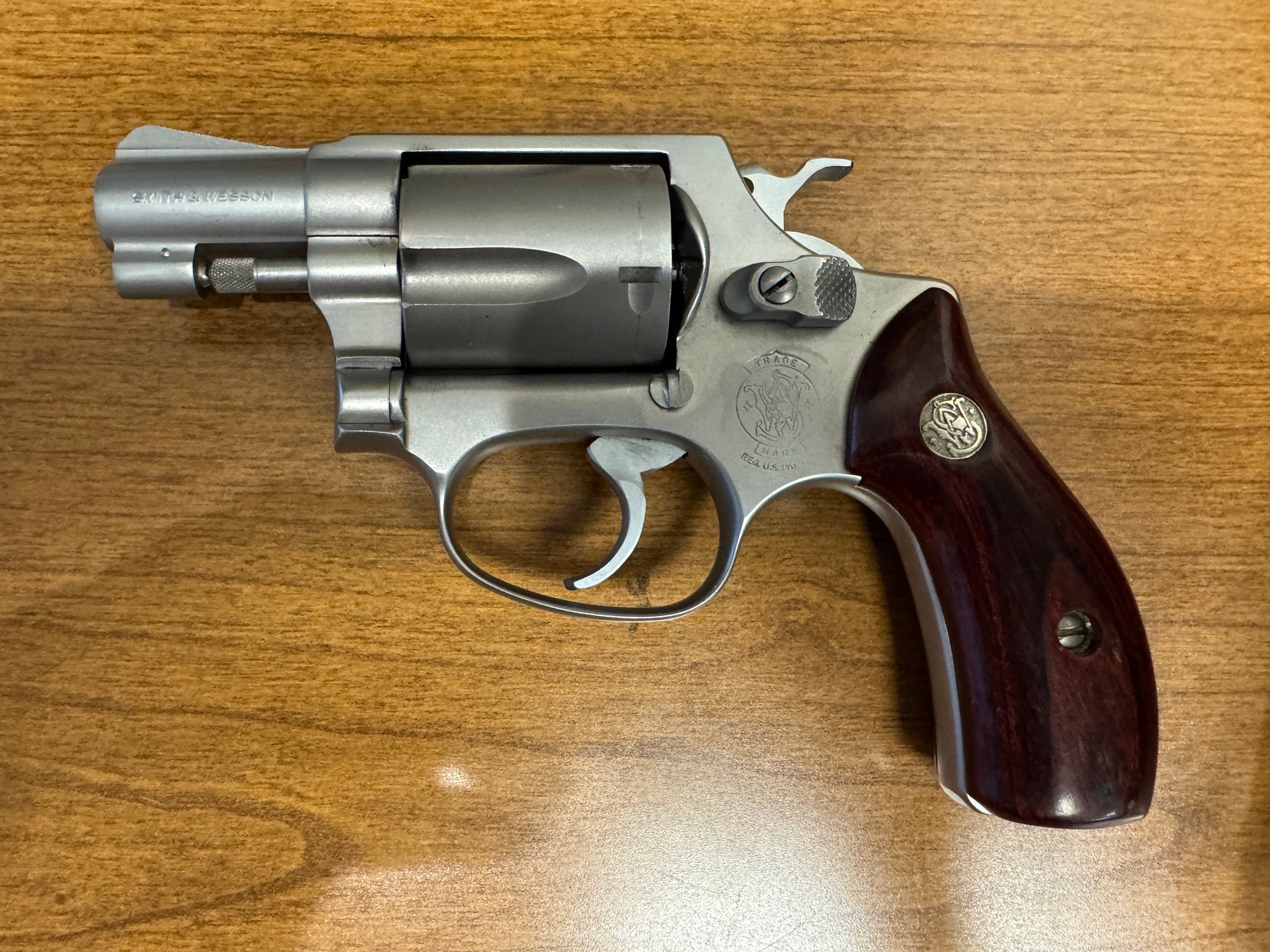 SMITH & WESSON 60 LS LADYSMITH