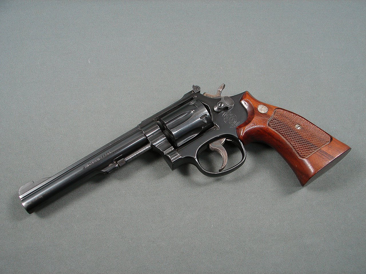 SMITH & WESSON 17-5
