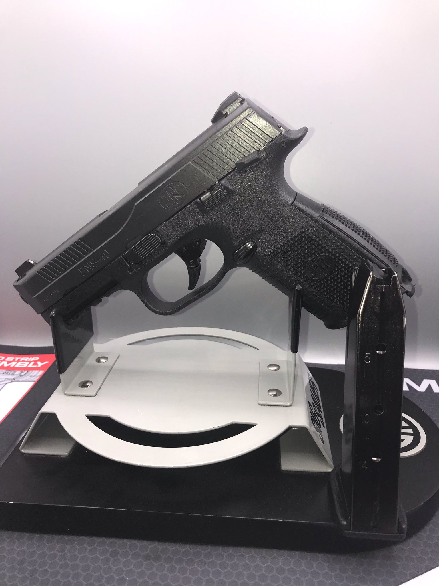 FN FNS-40
