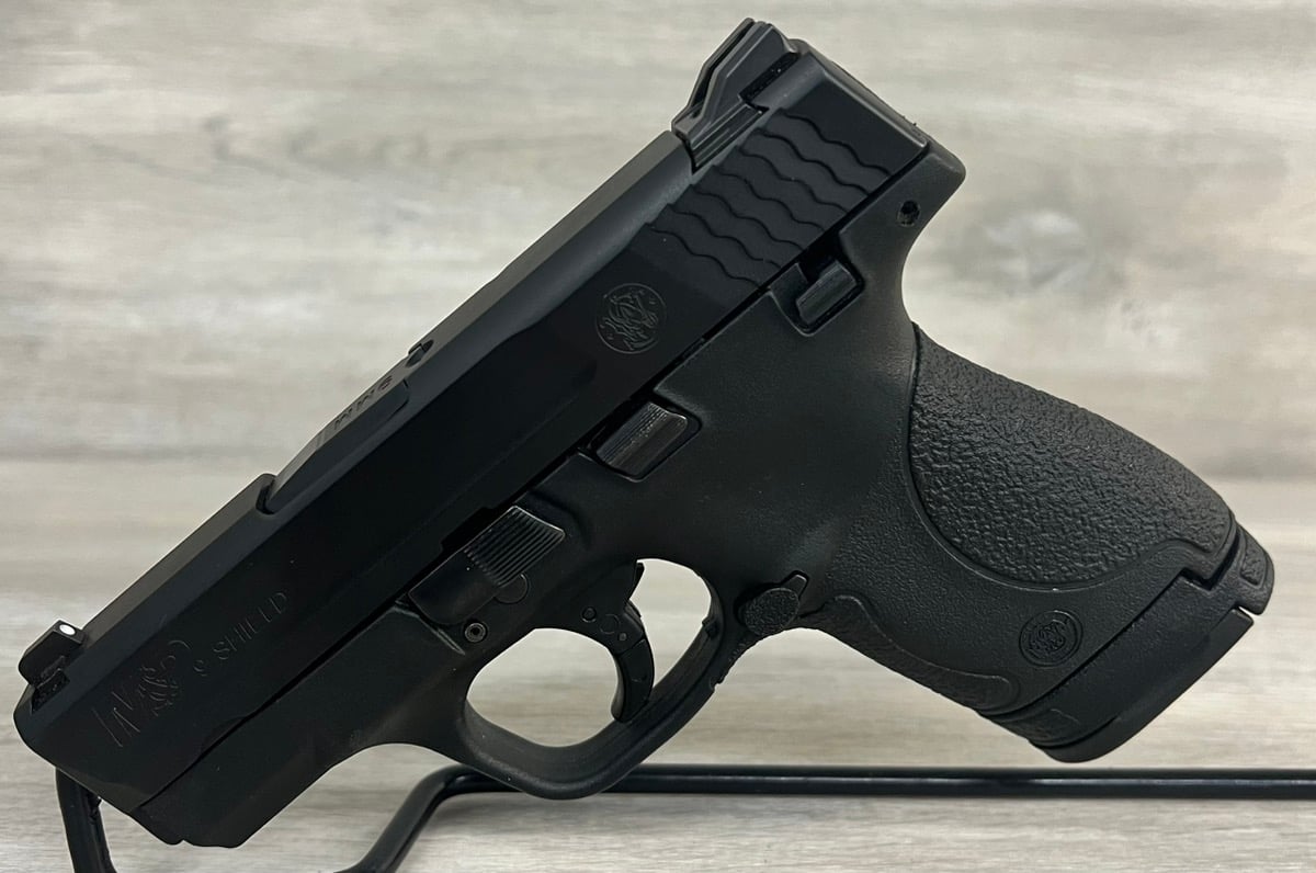 SMITH & WESSON M&P 9 SHIELD