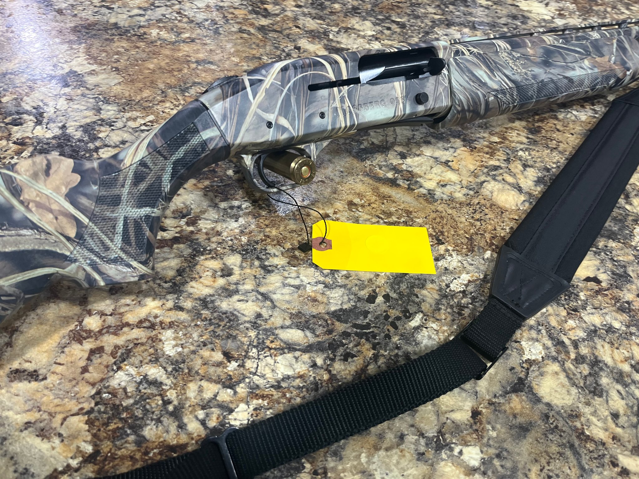 MOSSBERG 935