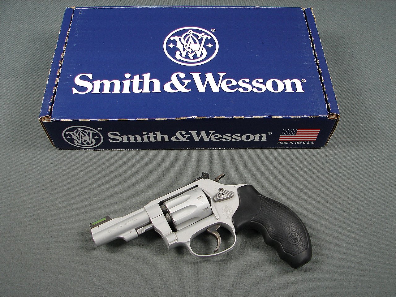 SMITH & WESSON 317-3