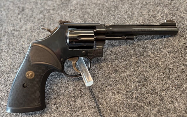 SMITH & WESSON 17-9