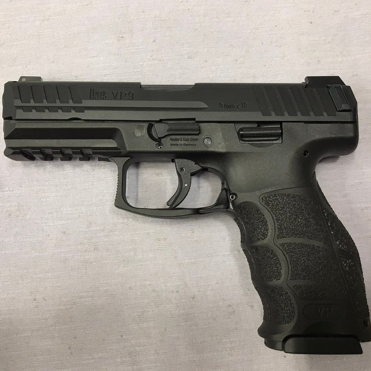 HECKLER & KOCH HK VP9