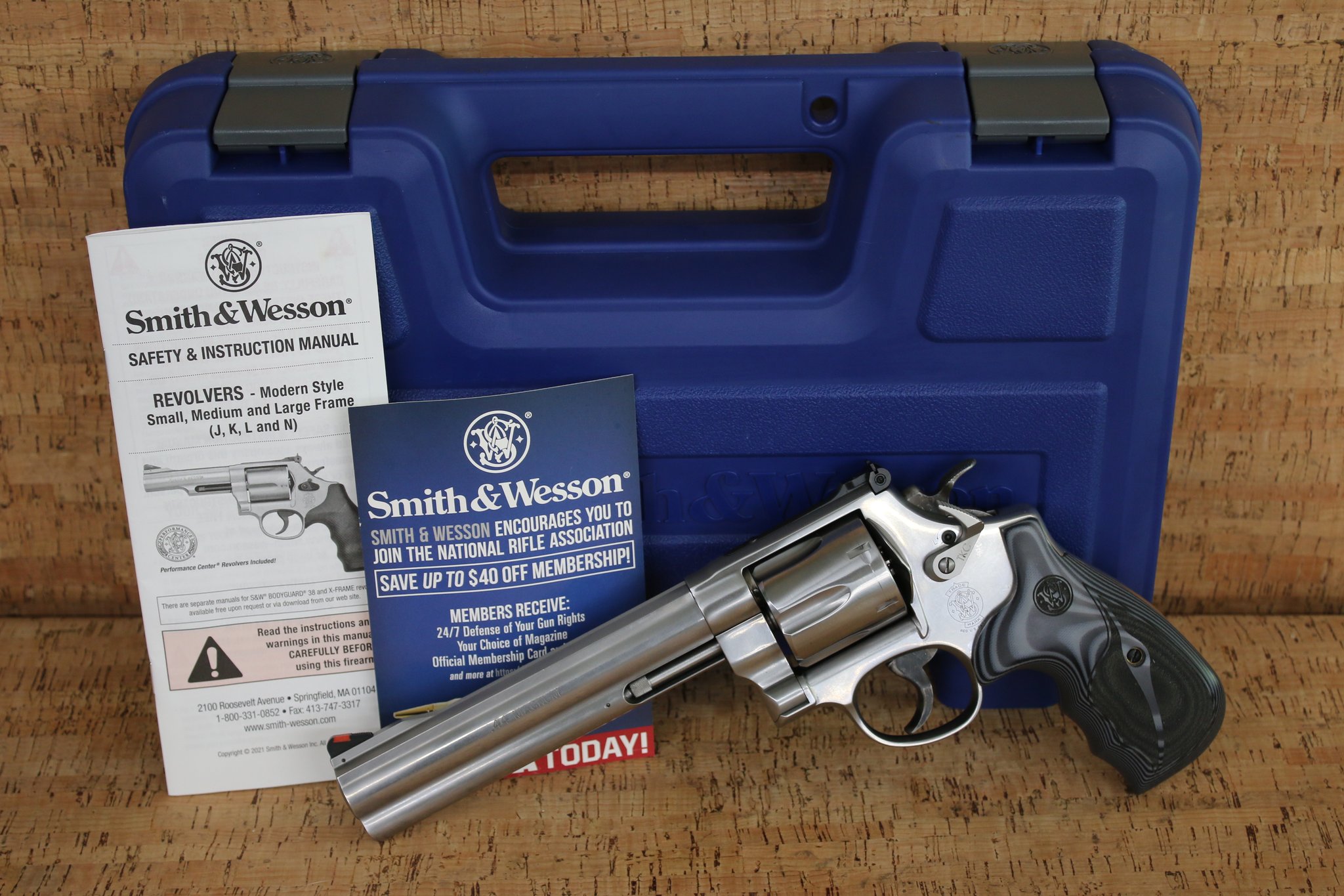 SMITH & WESSON 629 CLASSIC
