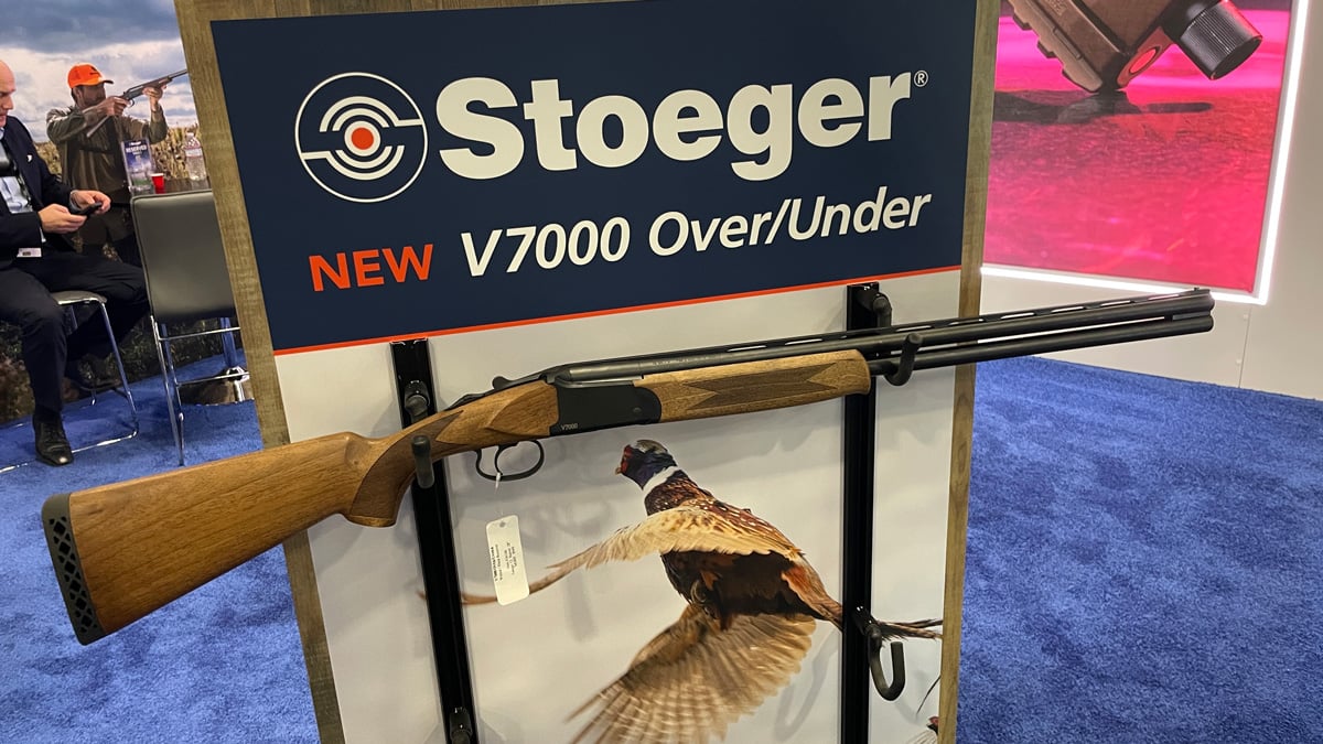 Stoeger V7000