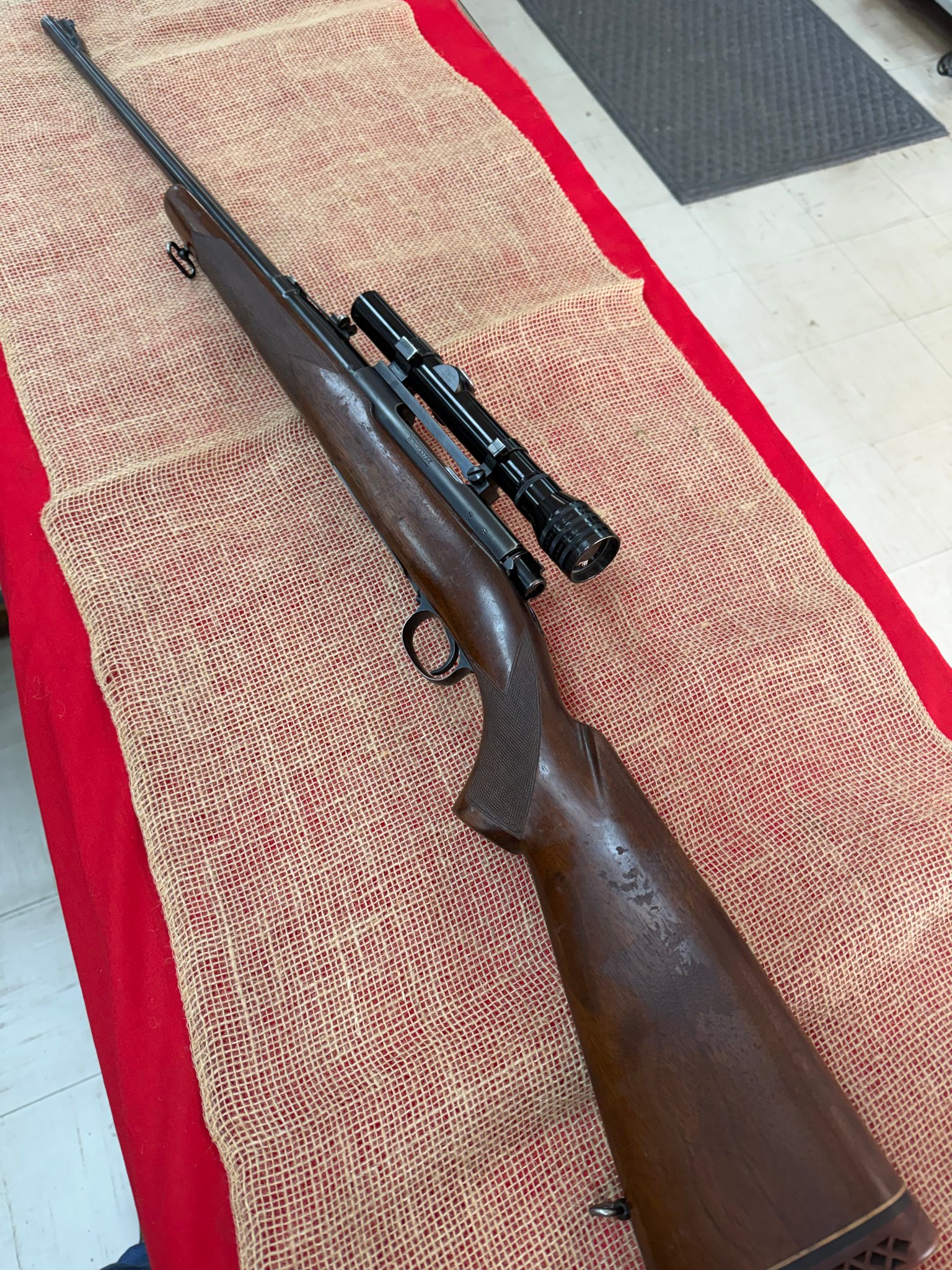 WINCHESTER 70