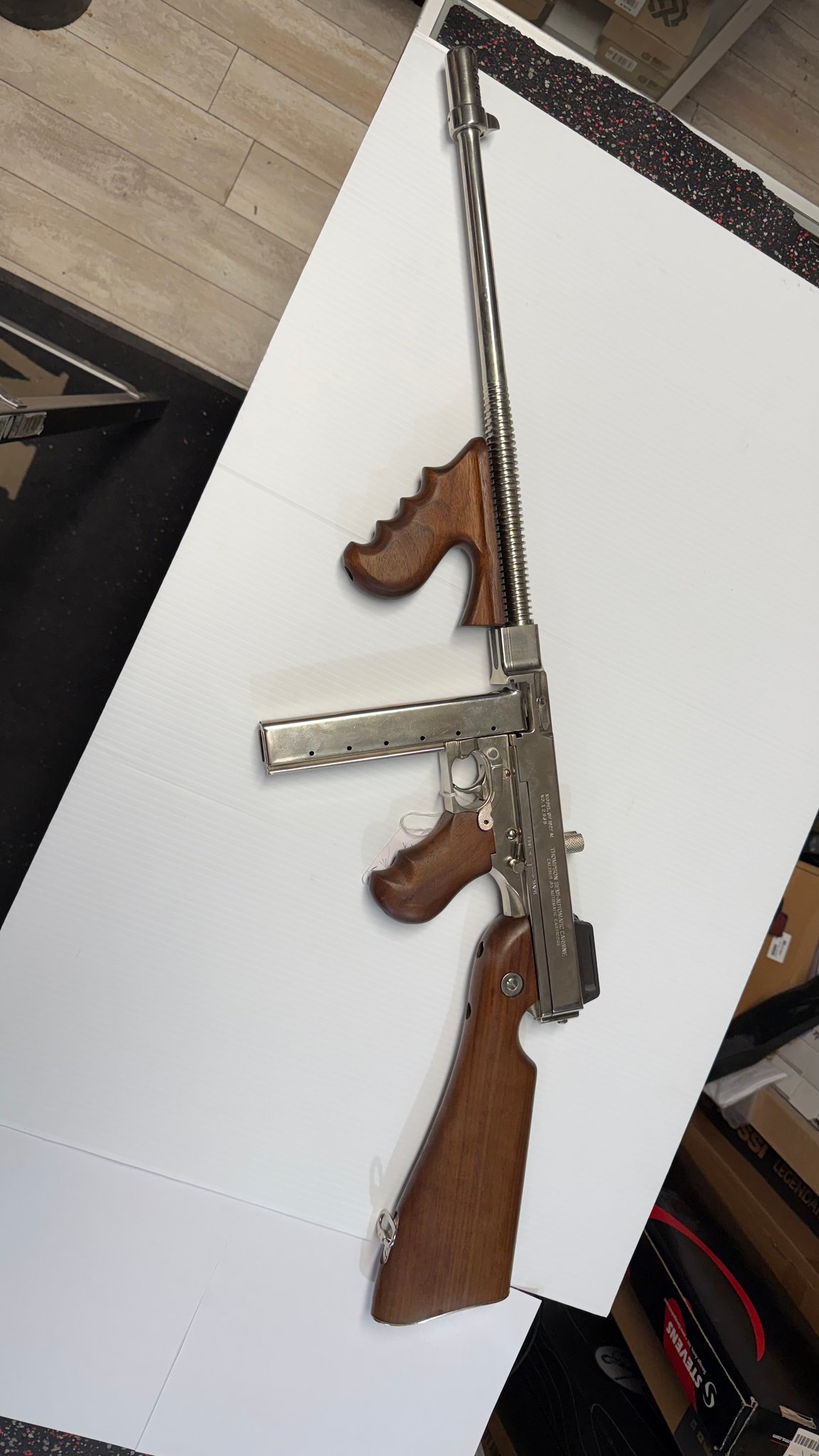 AUTO-ORDNANCE TOMMY