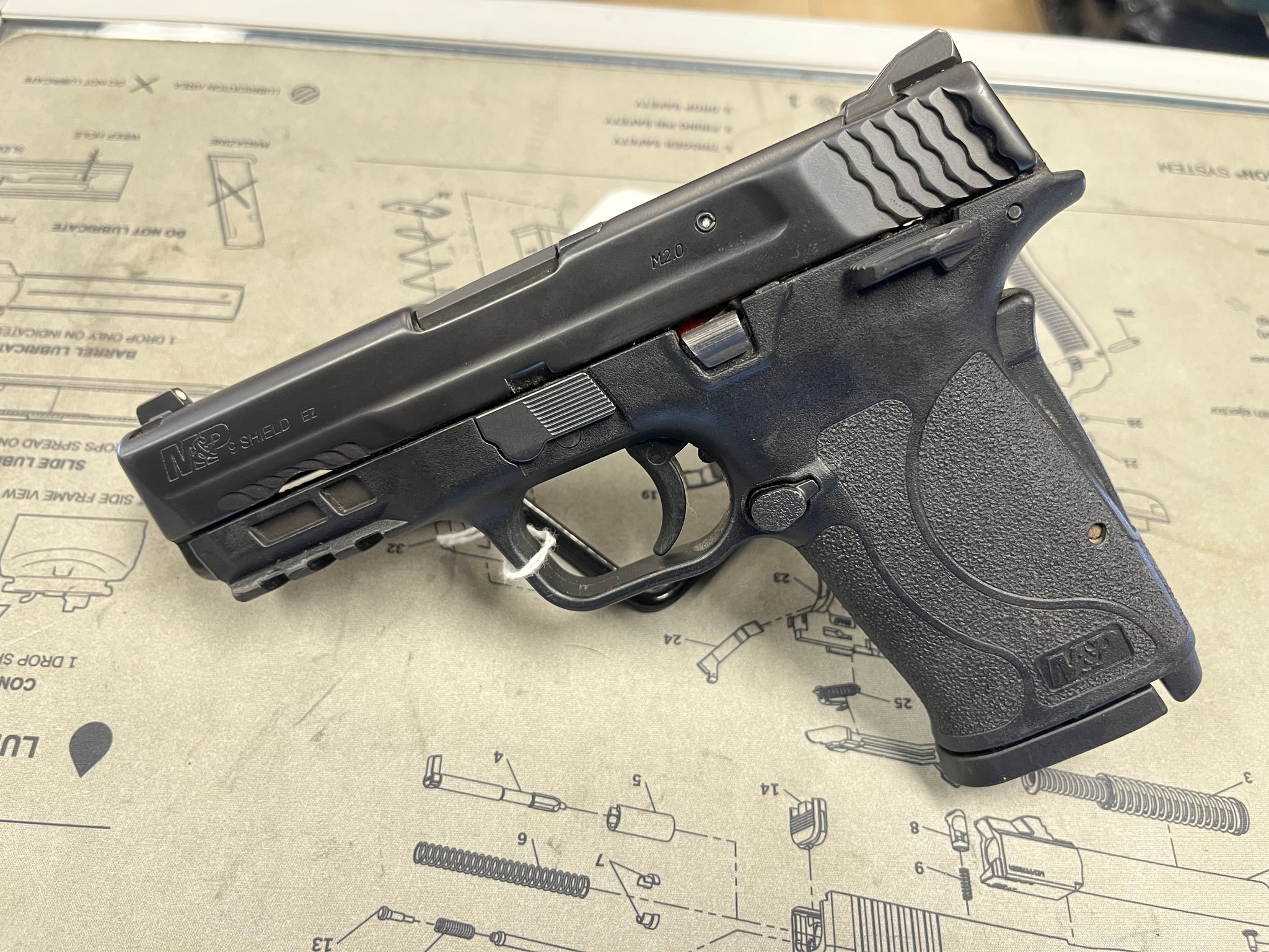 SMITH & WESSON M&P 9 SHIELD EZ
