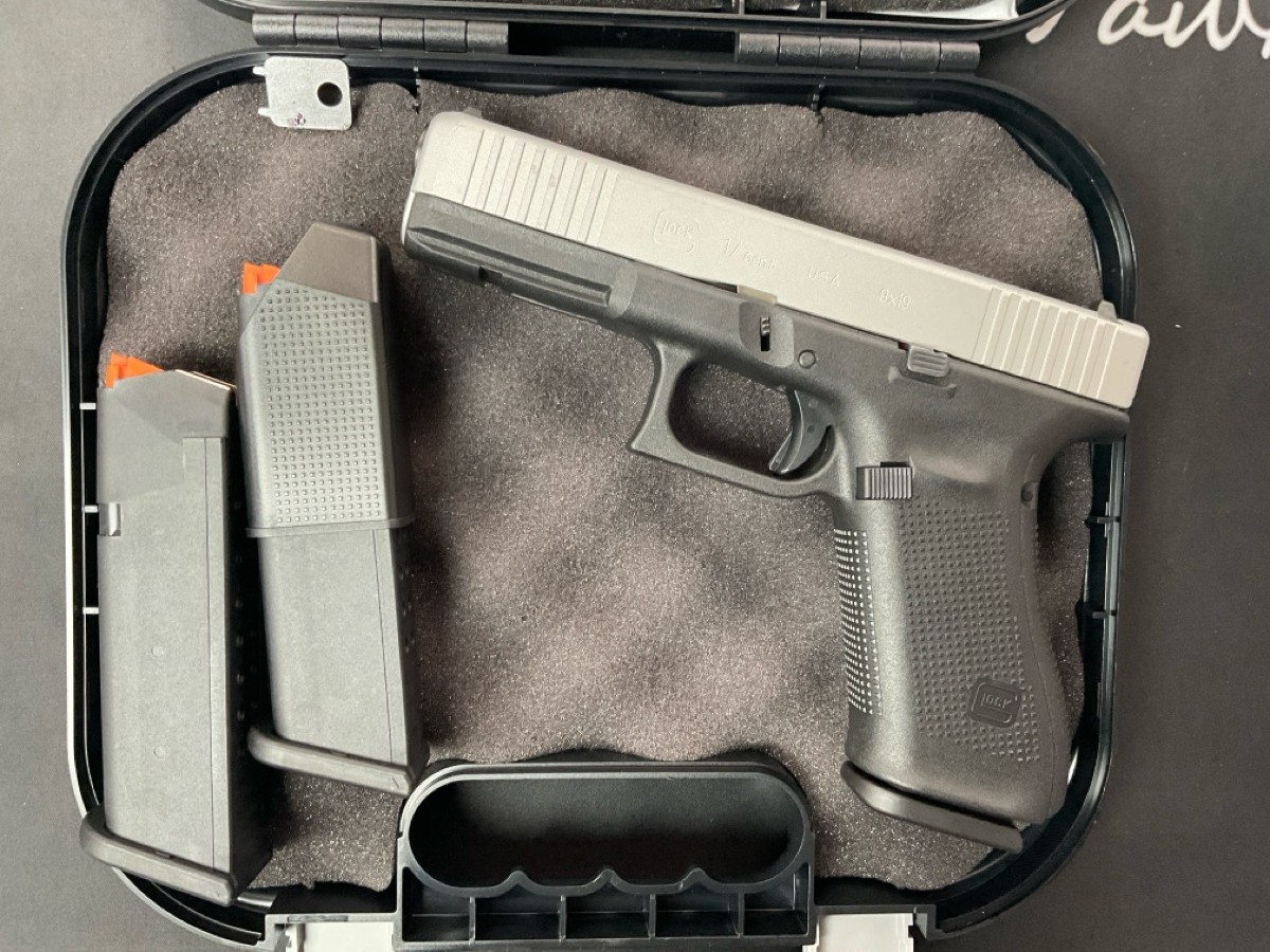 GLOCK 17 GEN 5 APOLLO SA SLIDE
