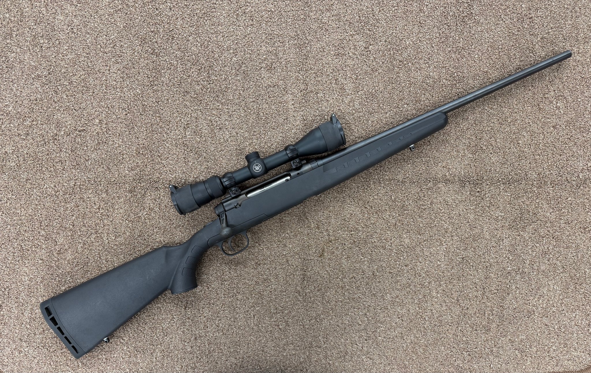 SAVAGE ARMS Axis