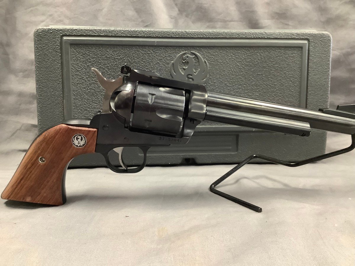 RUGER NEW MODEL BLACKHAWK