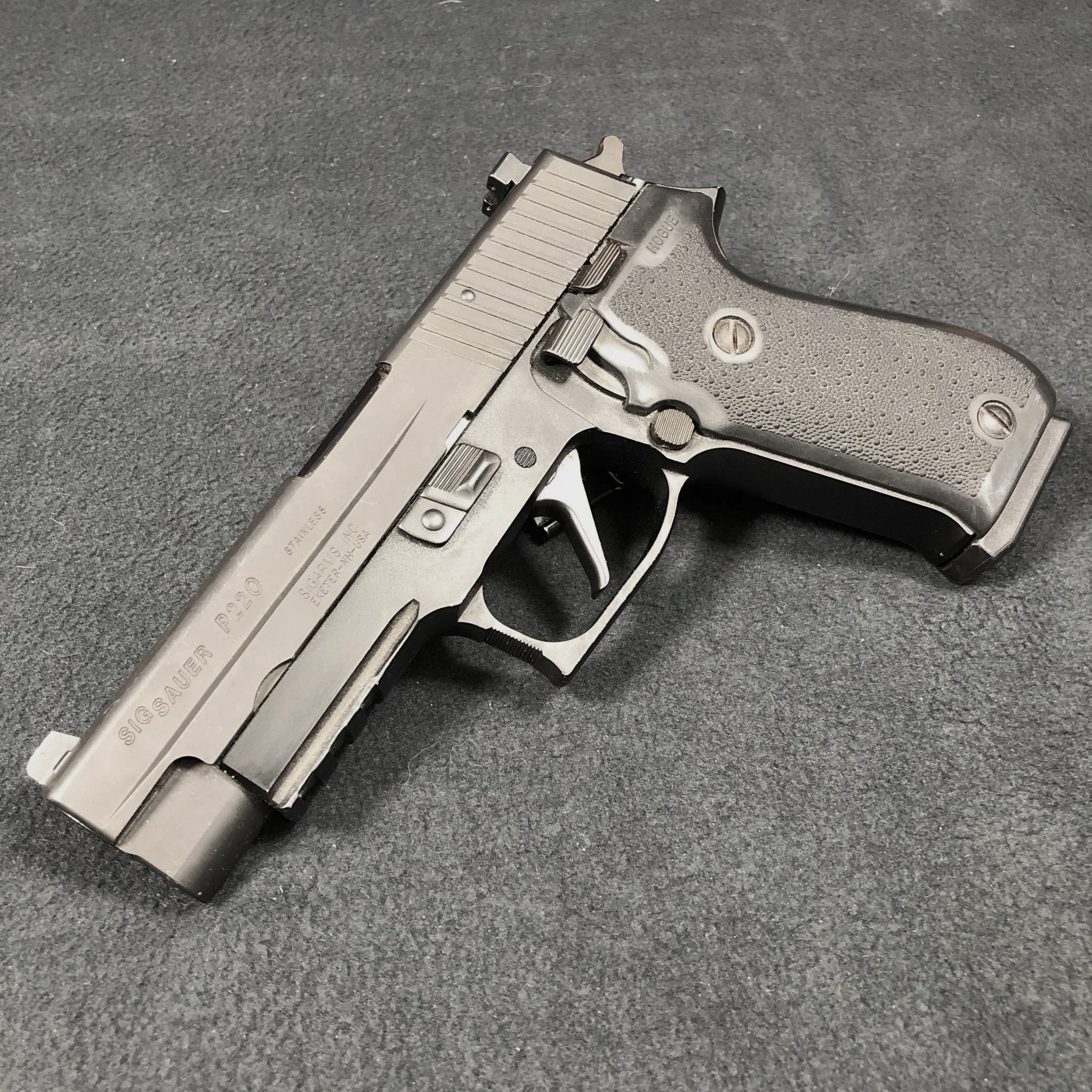 SIG SAUER P220