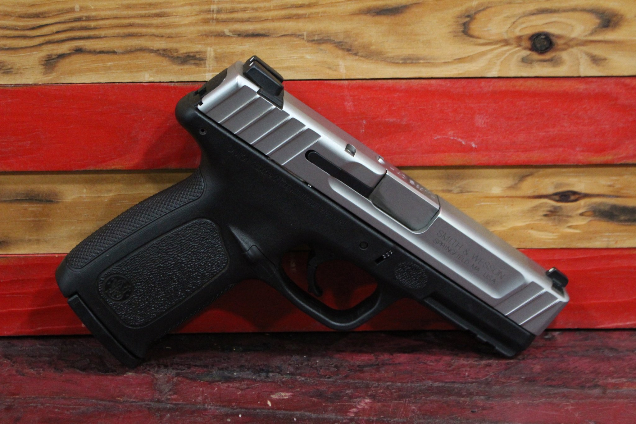 SMITH & WESSON SD40 VE