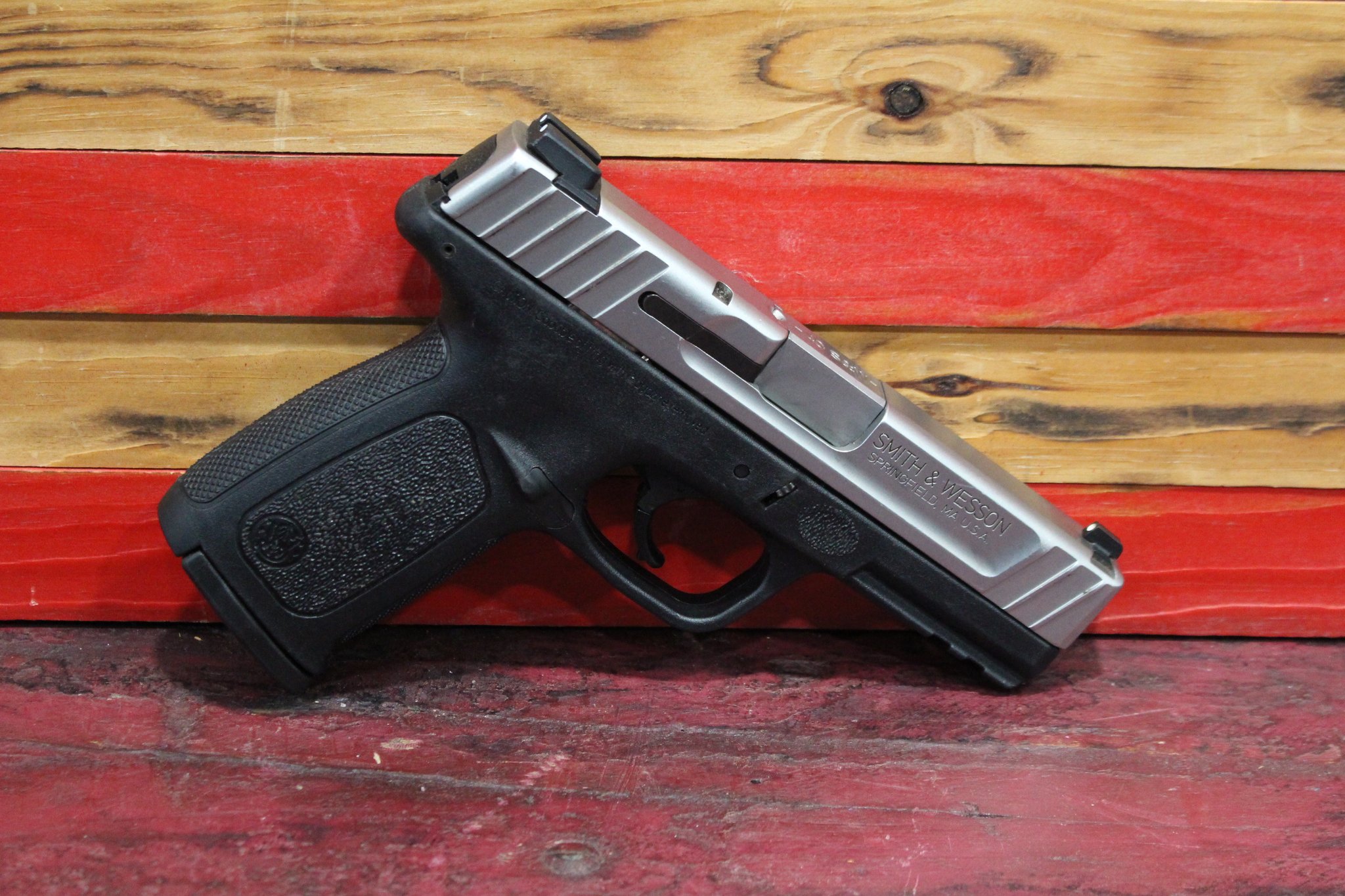 SMITH & WESSON SD40 VE