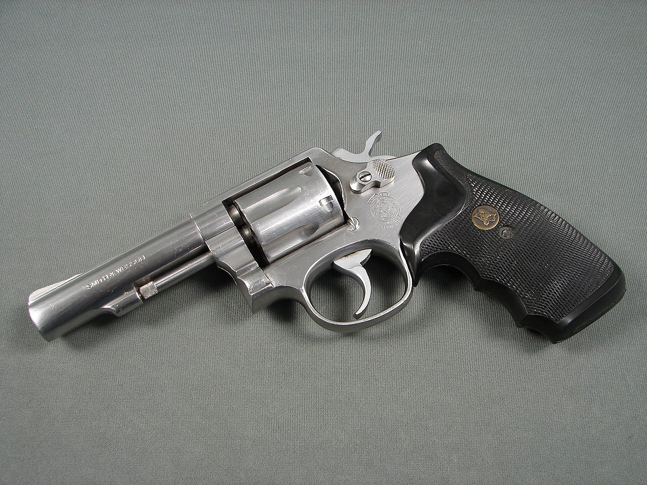 SMITH & WESSON 64-5
