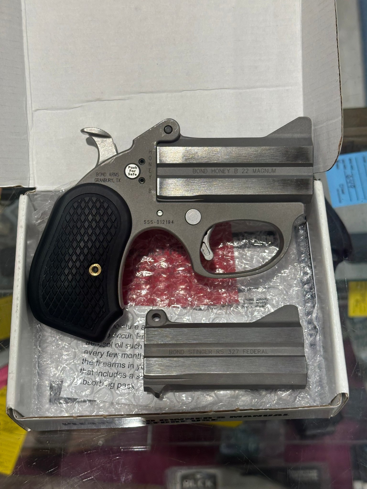 Bond Arms Stinger Honey-B Derringer 22 WMR 327 Federal Stainless 3in Barrels