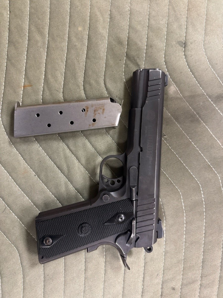 TAURUS PT-1911
