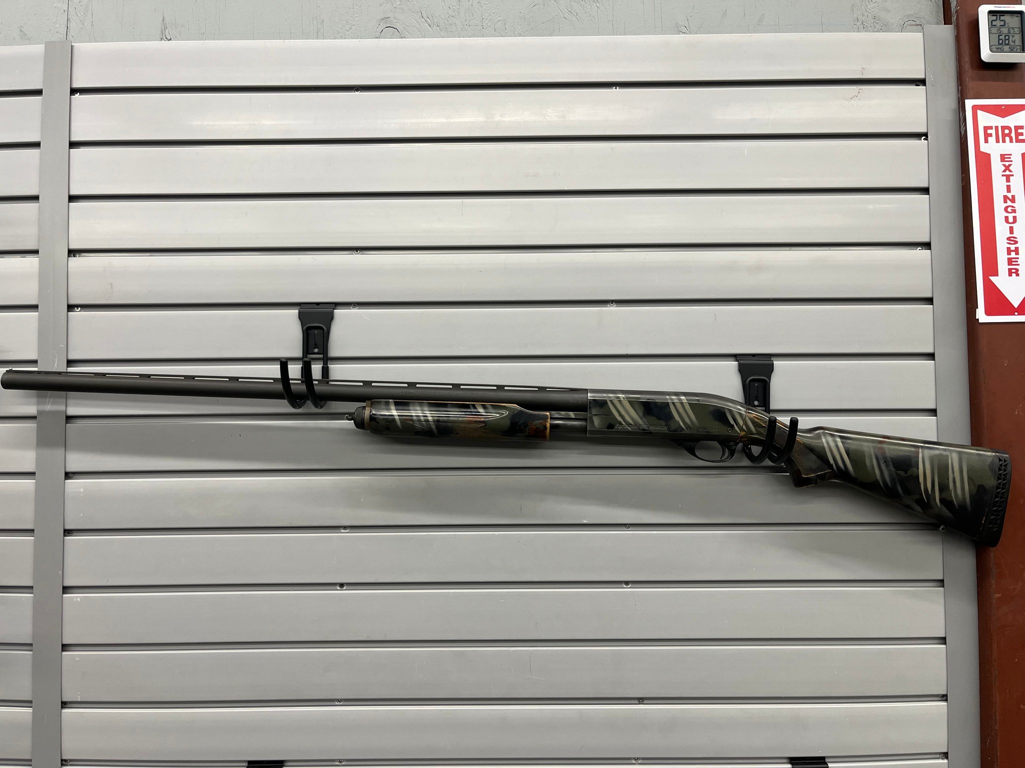 REMINGTON MODEL 870 MAGNUM