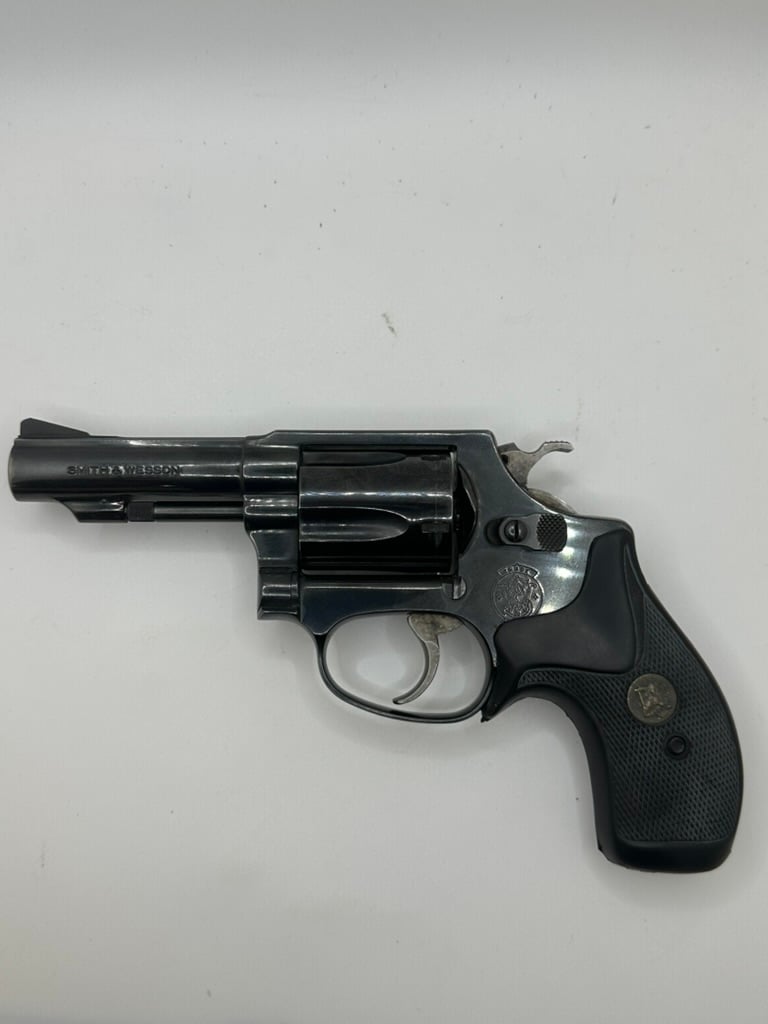 SMITH & WESSON 36