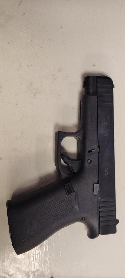 GLOCK 48