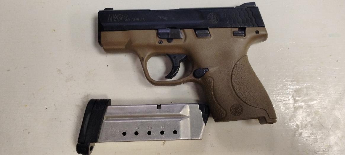 SMITH & WESSON M&P 40 SHIELD
