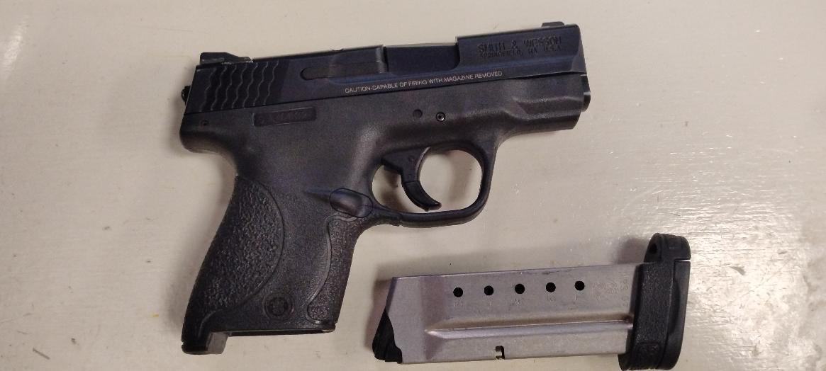 SMITH & WESSON M&P 40 SHIELD