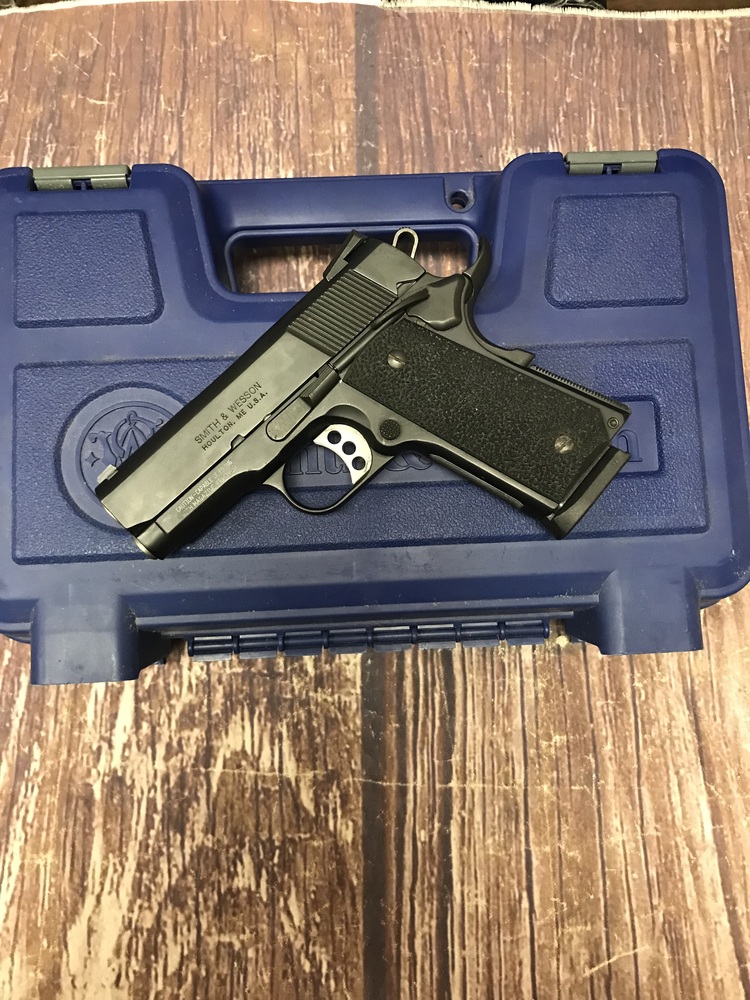 SMITH & WESSON sw1911