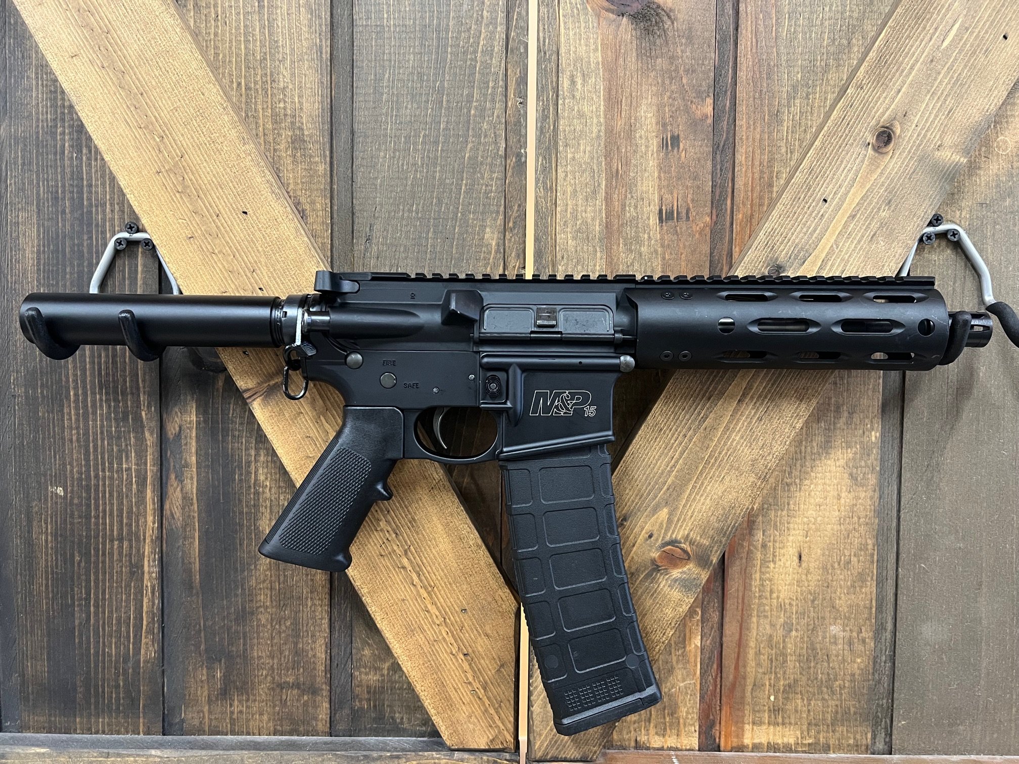 Smith & Wesson M&P 15 Pistol 5.56 NATO AR-15