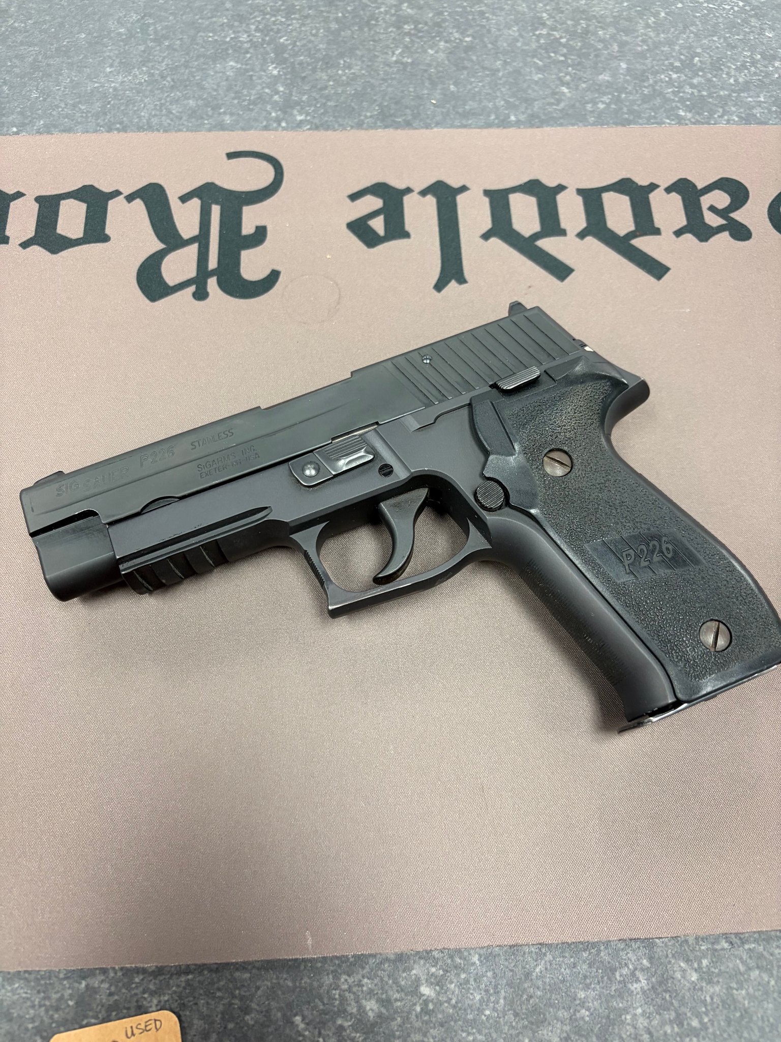 SIG SAUER P226