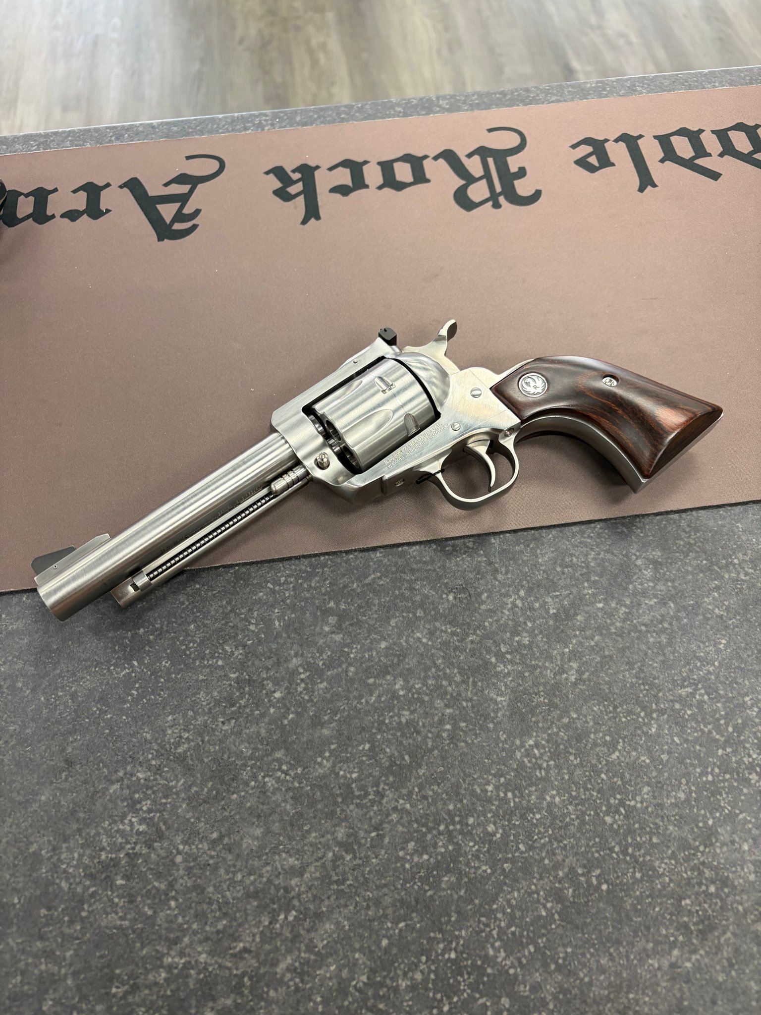 RUGER NEW MODEL SUPER BLACKHAWK
