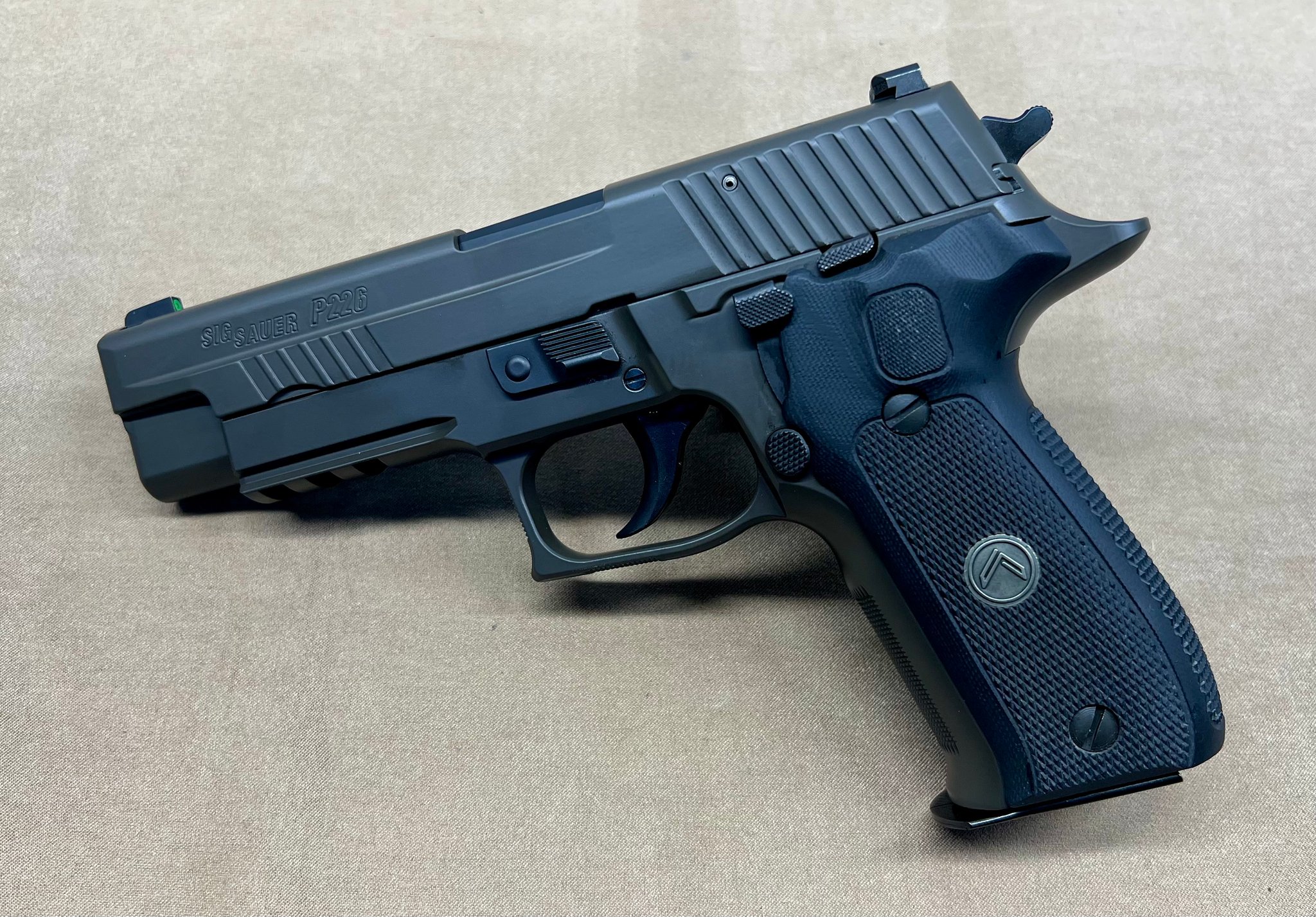 SIG SAUER P226 LEGION
