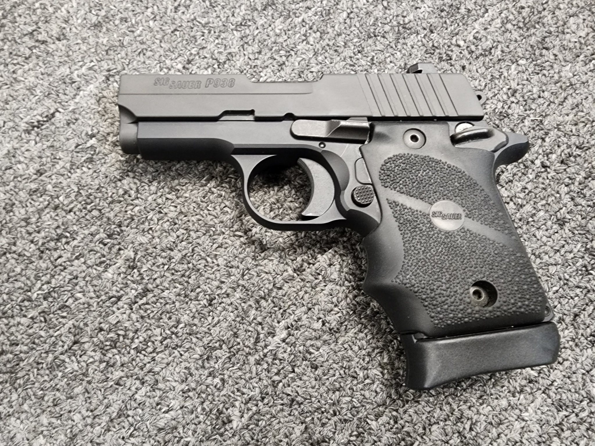 SIG SAUER P938 BRG (BLACK RUBBER GRIPS)