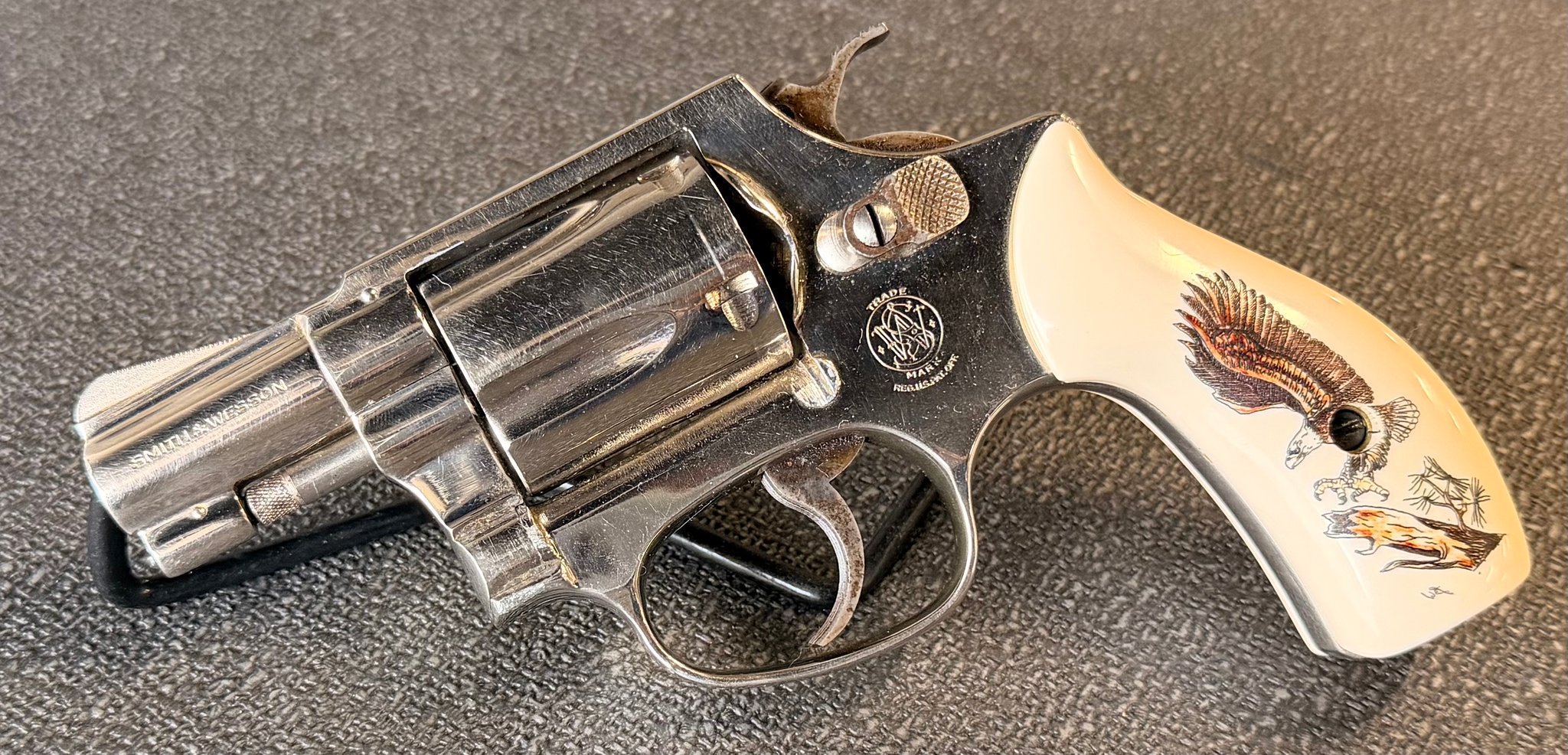 SMITH & WESSON MODEL 37