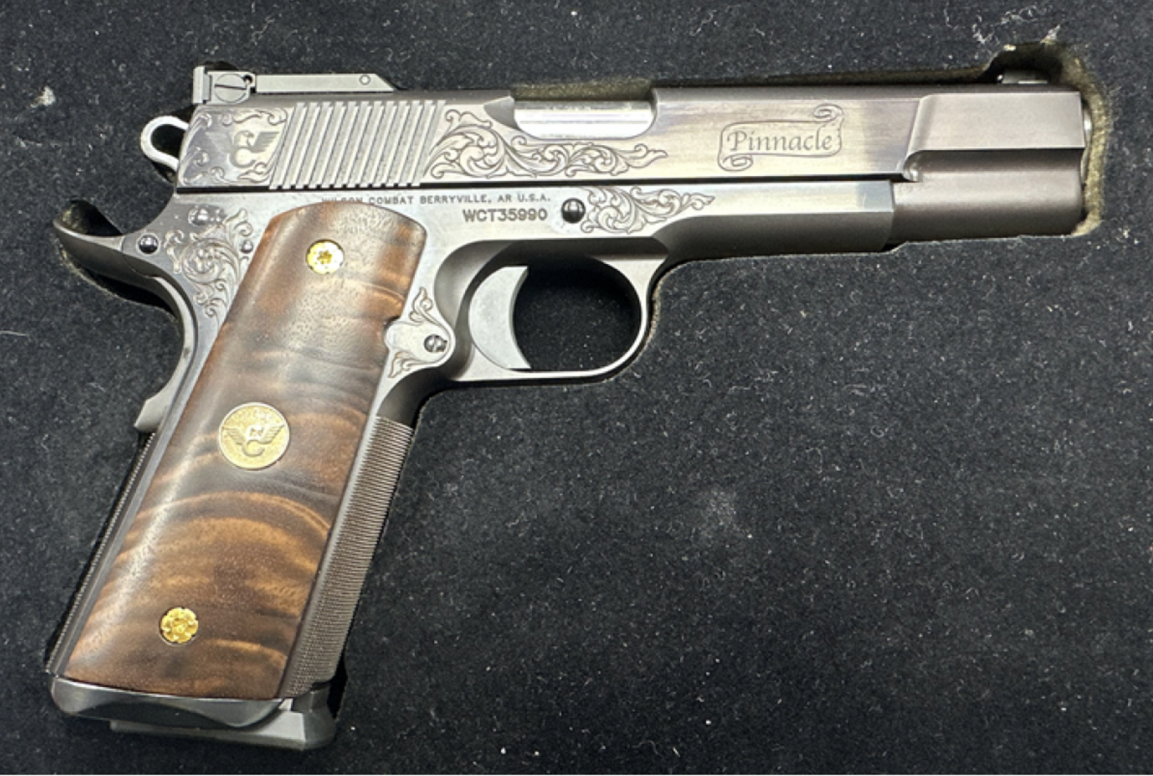 WILSON COMBAT Pinacle DELUXE CASE HAND ENGRAVED