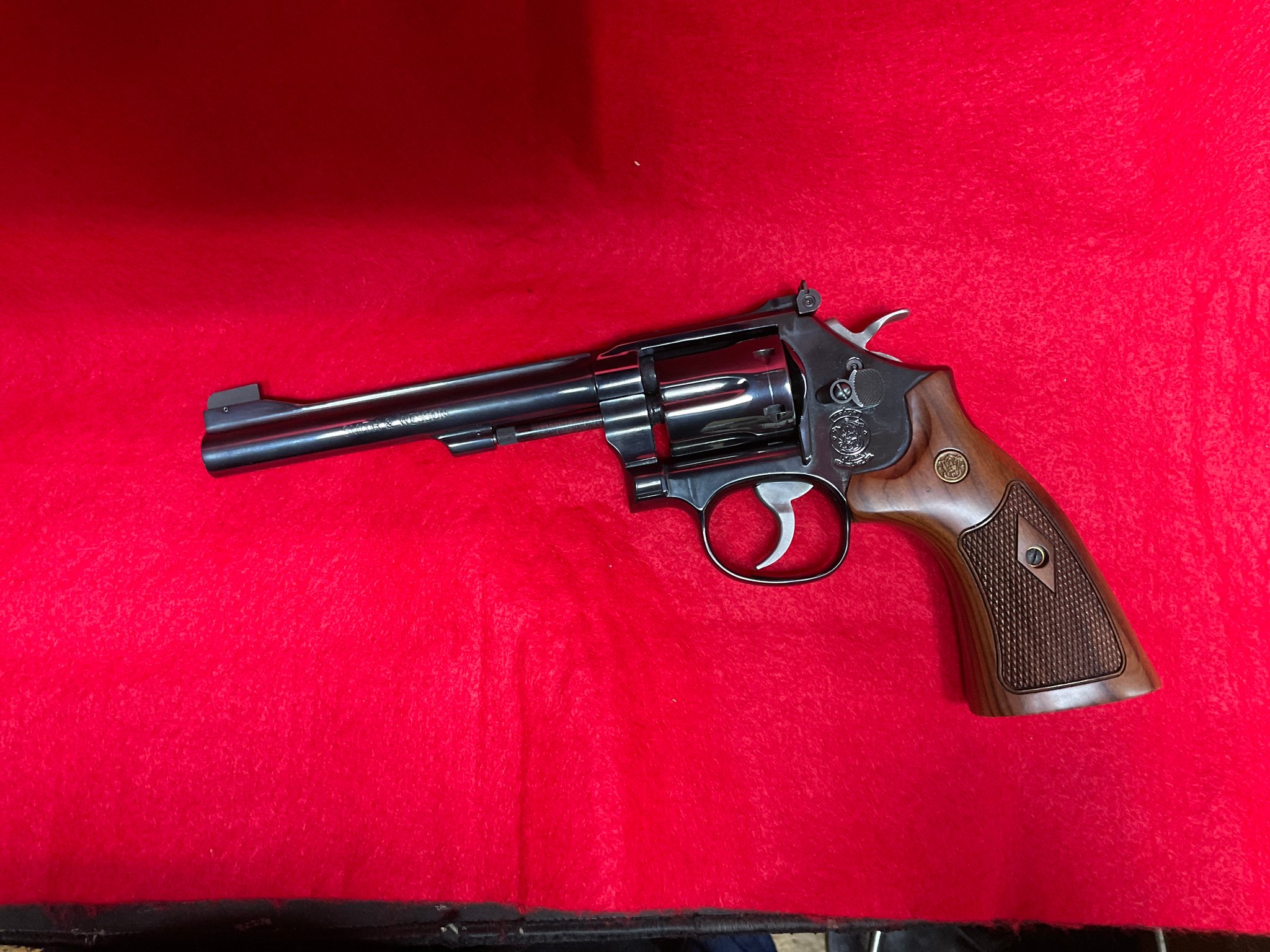 SMITH & WESSON 48 .22 wmr