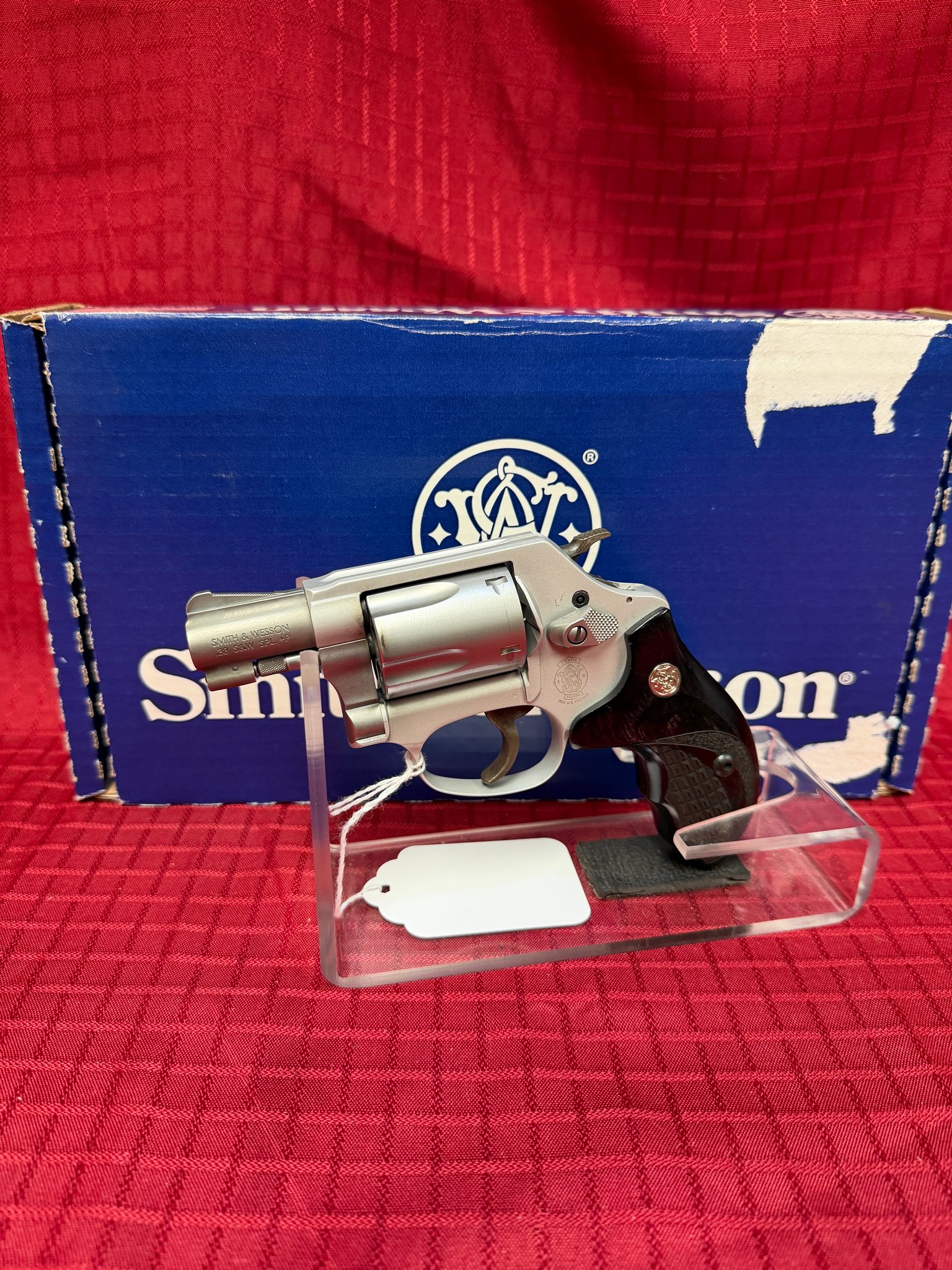 SMITH & WESSON 637