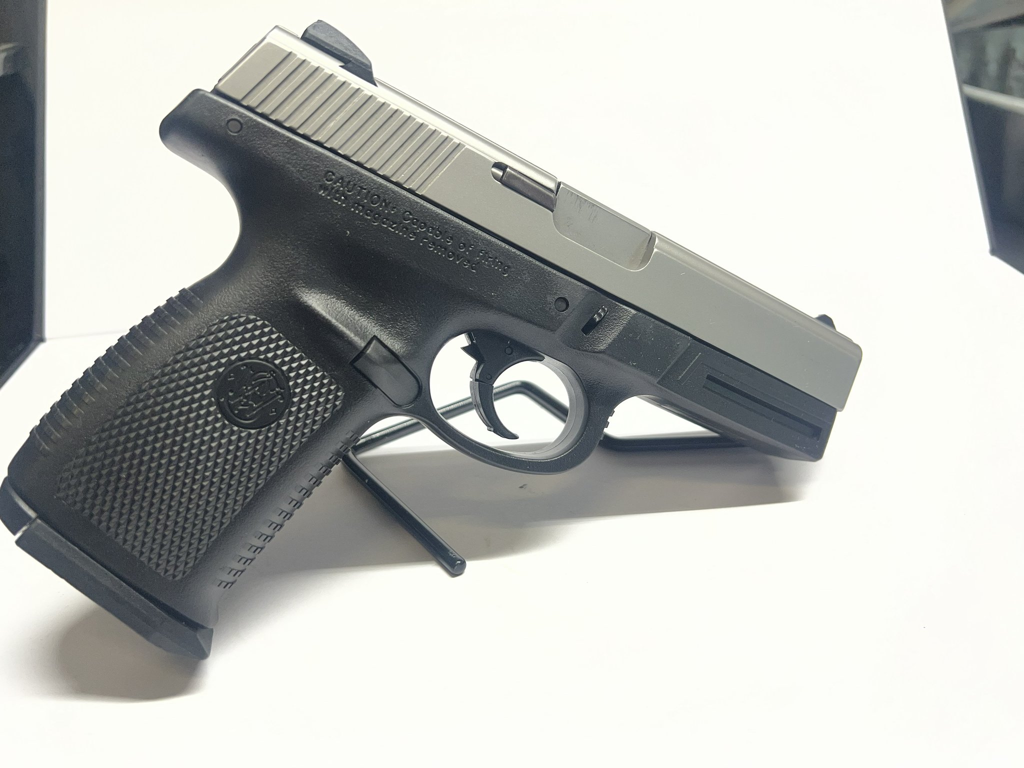 SMITH & WESSON SIGMA 9VE