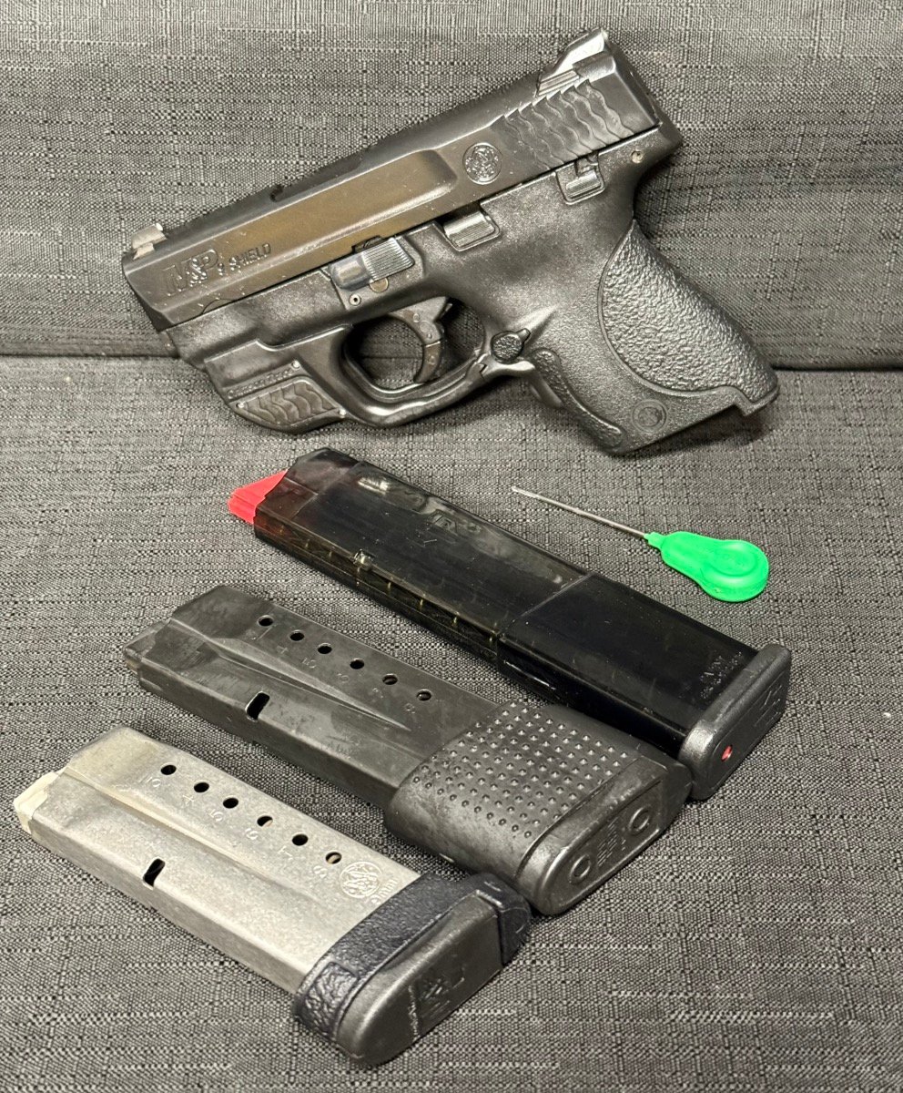 SMITH & WESSON M&P 9 SHIELD