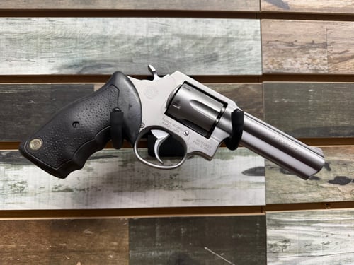 TAURUS 82S