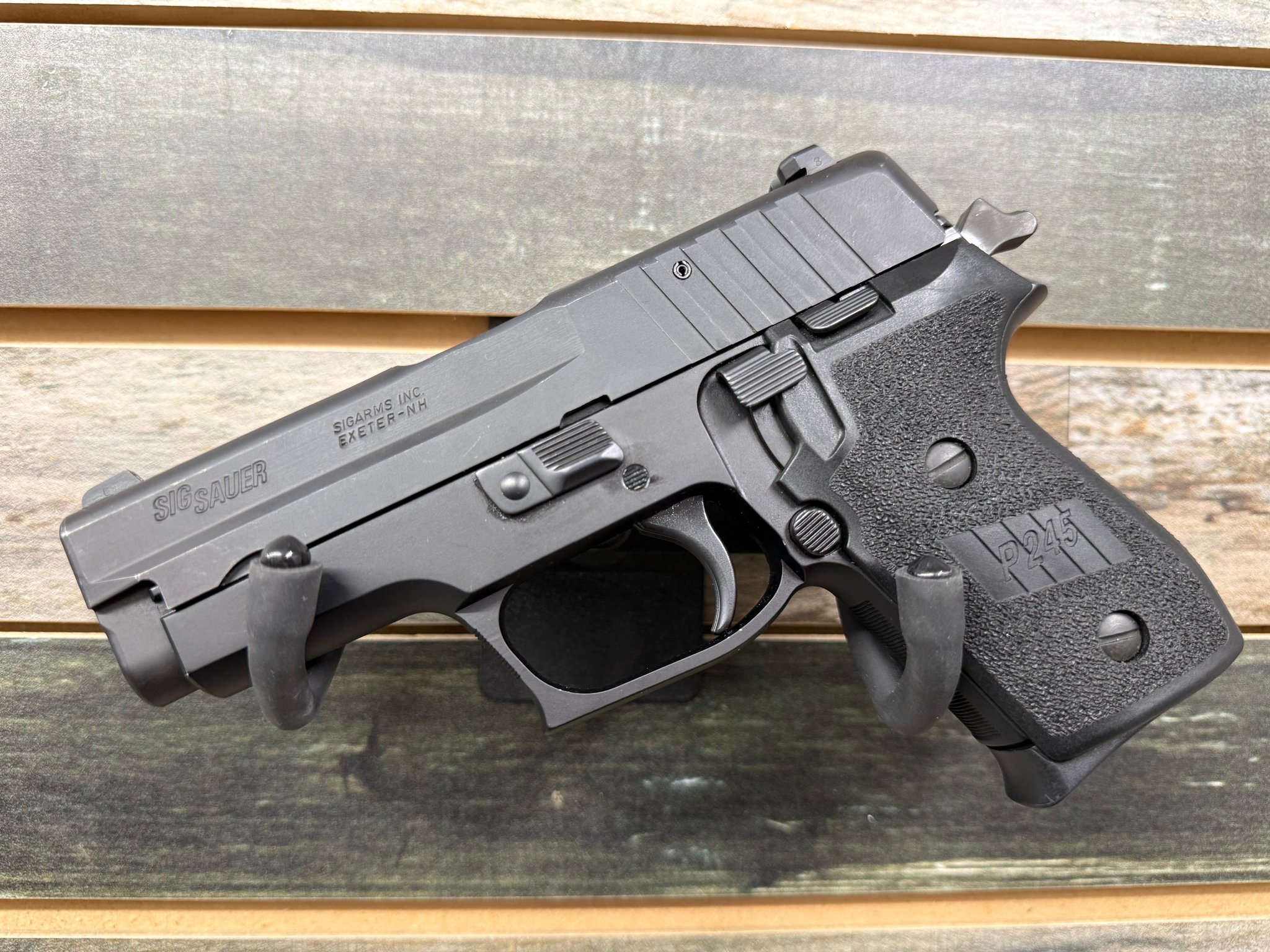 SIG SAUER P245
