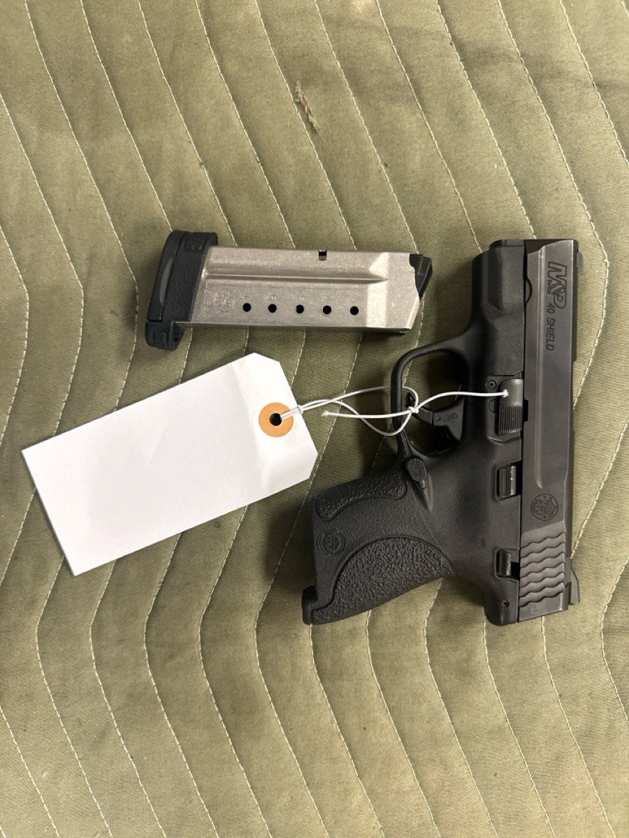 SMITH & WESSON M&P SHIELD 40 M2.0 (11812)