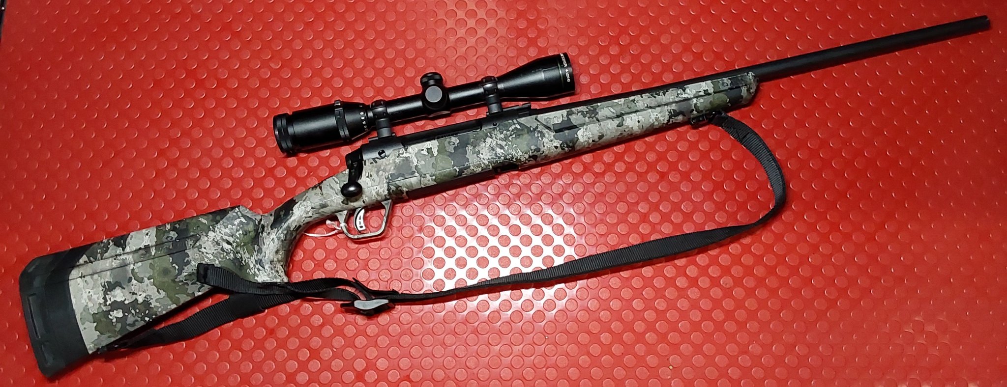 SAVAGE ARMS Axis