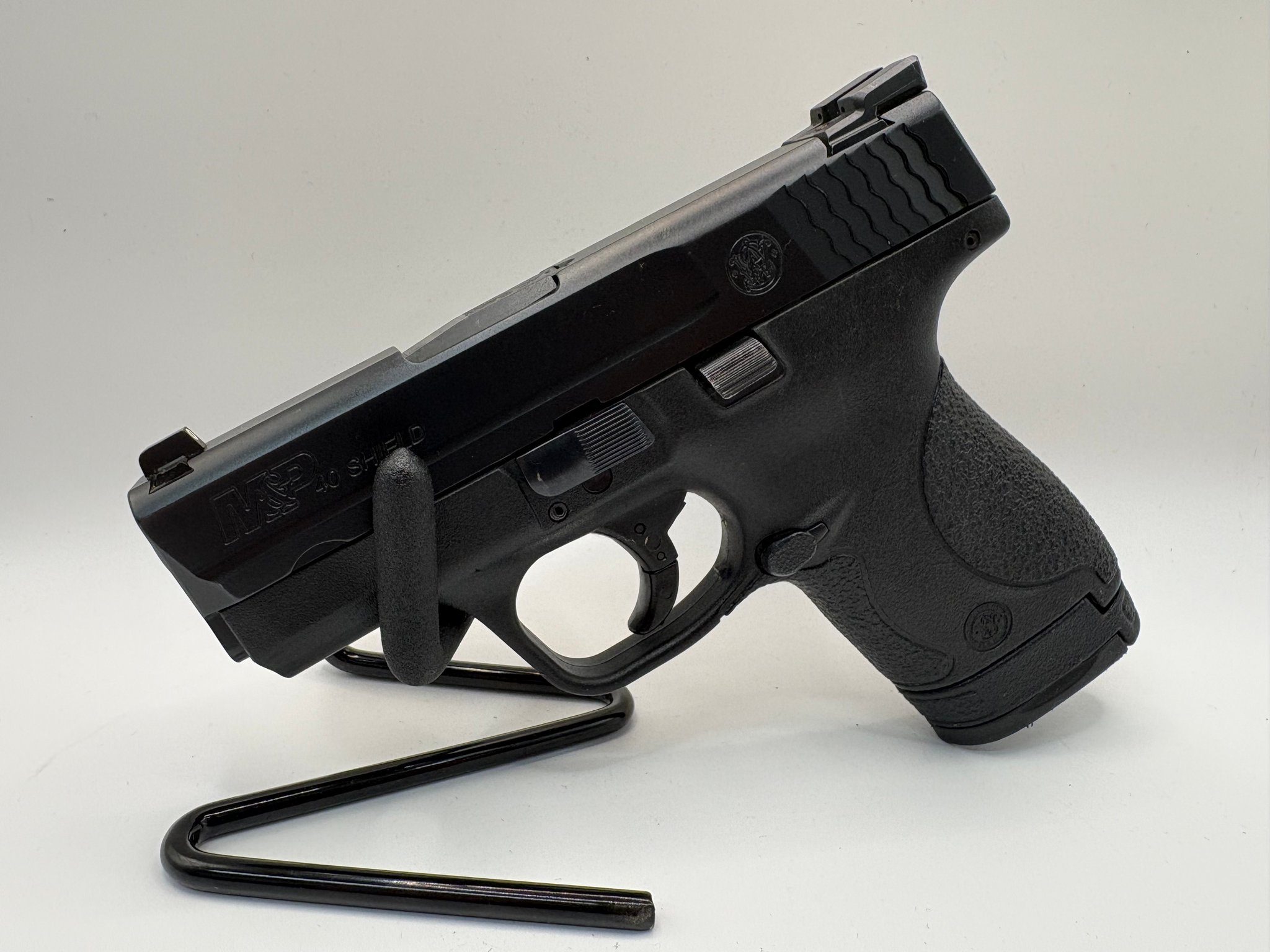 SMITH & WESSON M&P 40 Shield
