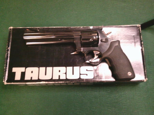 TAURUS 608