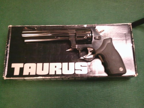 TAURUS 608
