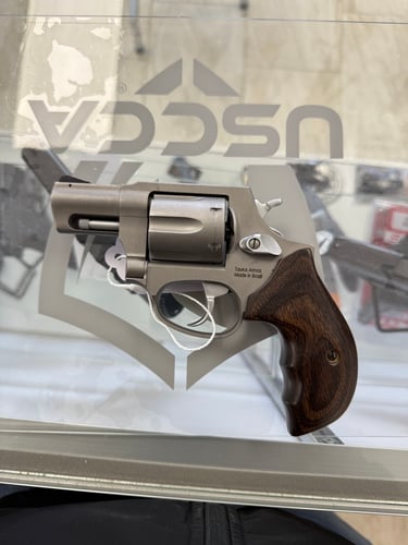 TAURUS 856